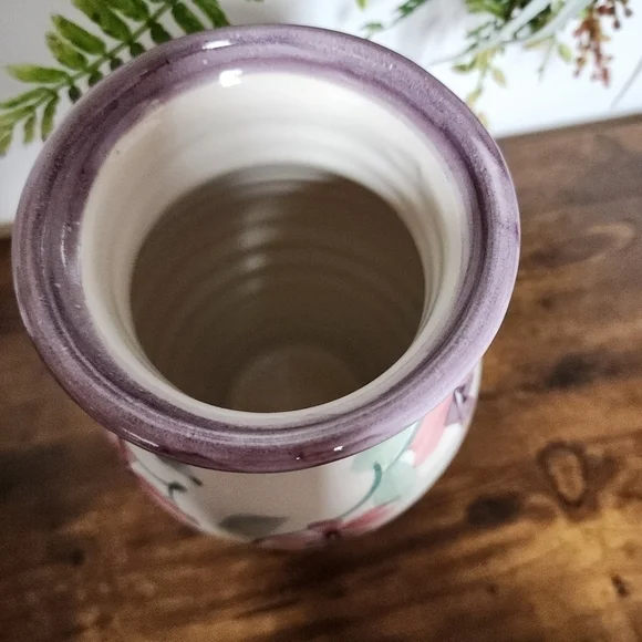 VINTAGE HANDMADE VASE Floral American Artisan Pottery Olde Towne BLEEDING HEART. - Picture 3 of 8